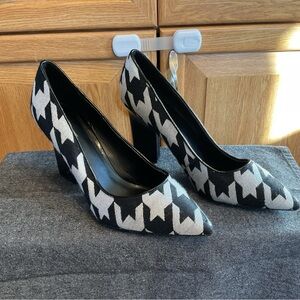 Nine West Black and White Houndstooth Pointed Toe Pumps